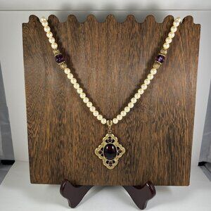 Vintage 1928 Jewelry Pearl Necklace W/ Ornate Gold Pendant & Garnet Accents